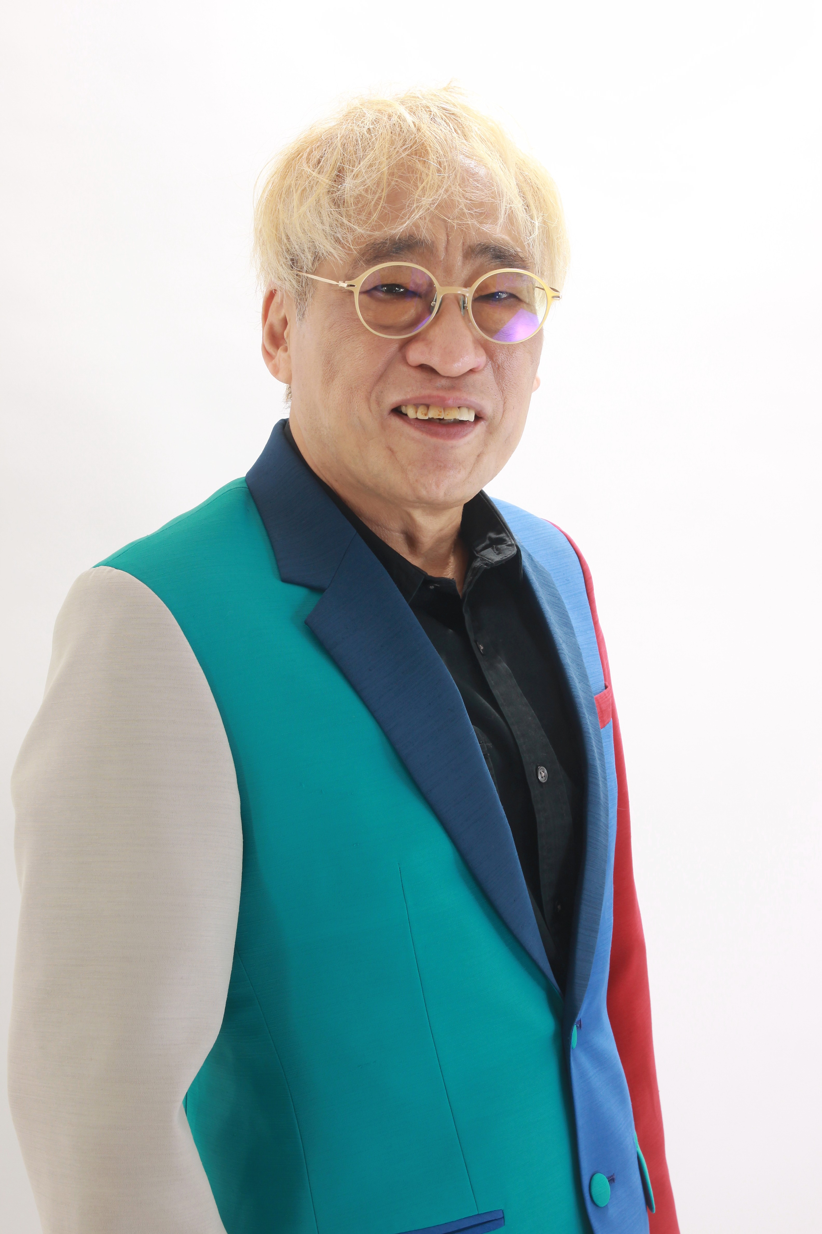プロフィール
